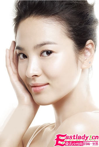 圓潤(rùn)眉形讓你變身溫柔小美人