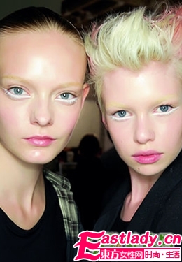 2011秋冬最亮眼妝容 白色眼線