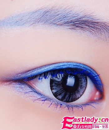 十二星座眼妝藝術(shù)版與真人版對比