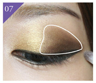 畫韓國貓眼妝的詳細步驟