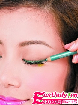 驚艷綠色美睫妝 演繹時髦+個性