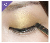 畫韓國貓眼妝的詳細步驟