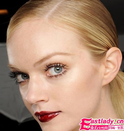 紅唇媚眼復(fù)古妝