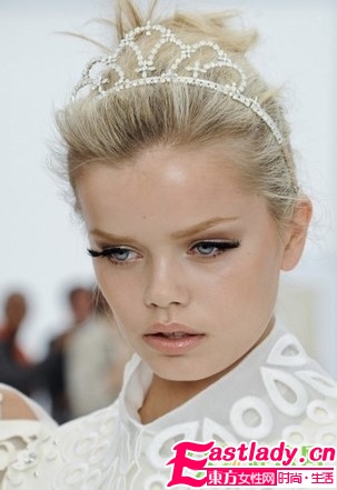 LV2012春夏秀場 清新純美公主妝