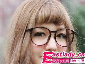 學(xué)街拍女生春日浪漫水潤裸裝