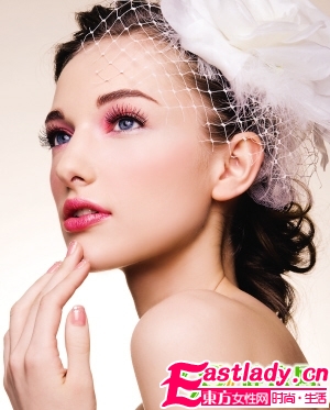 靚麗一夏 打造精巧蜜桃妝