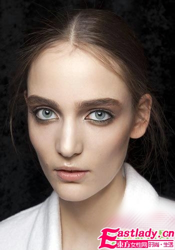 2011秋冬時裝周上滿 眼 秋色