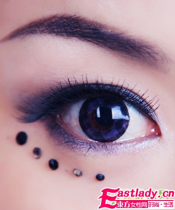 十二星座眼妝藝術版與真人版對比