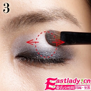 完美煙熏妝 云朵般干凈輕柔