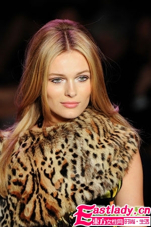 Max Factor發(fā)布2011秋冬妝容趨勢(shì)