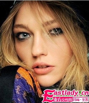 2011年夏季流行的煙熏眼妝