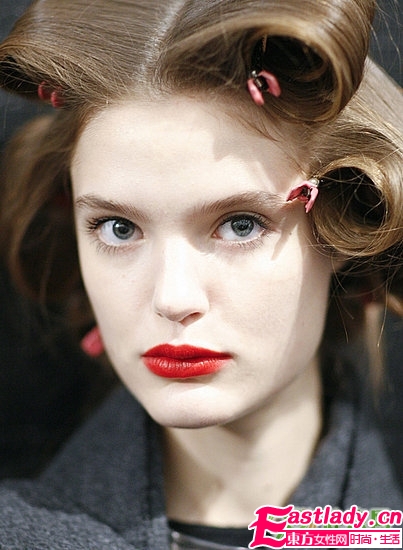 今季不可錯(cuò)過(guò)的八種最I(lǐng)N紅唇