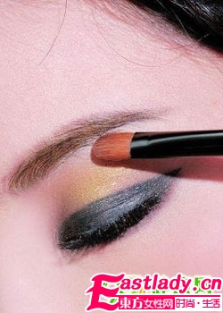 打造清純妝容 裸妝技巧大放送