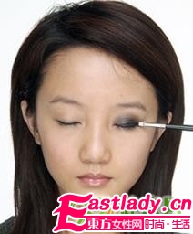 單眼皮眼睛要怎么化妝會(huì)變大