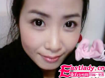 網(wǎng)友曬約會(huì)無(wú)暇甜美妝容步驟圖