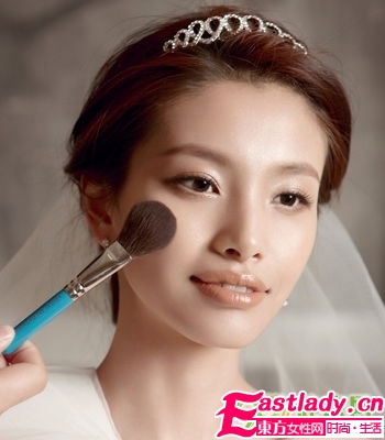 最美新娘妝容 透亮膚質(zhì)宛若新生
