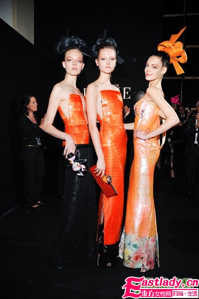 阿瑪尼高級秀場 優(yōu)雅煙熏妝