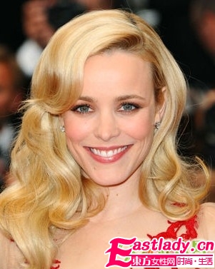 戛納節(jié)明星妝容發(fā)型大pk