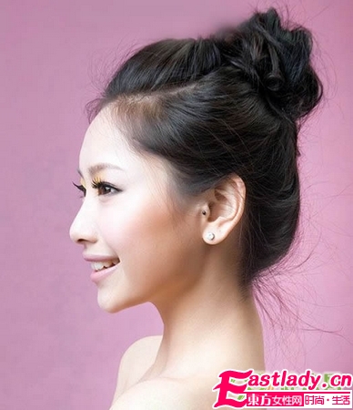 菱形臉的化妝技巧 彩妝瘦臉