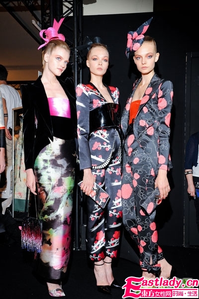 阿瑪尼高級秀場 優(yōu)雅煙熏妝