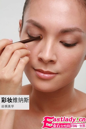 懶美人最愛的單色眼影立體畫法