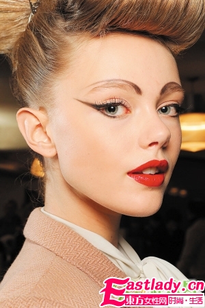 2011秋冬彩妝超炫眼妝解密