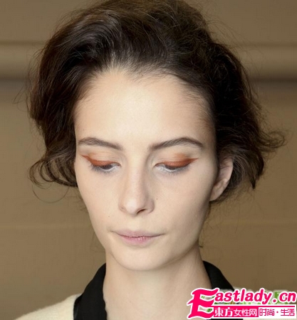 驚艷 暖橙色貓眼妝