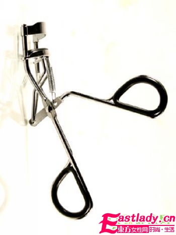 讓睫毛變得纖長(zhǎng)卷翹的工具