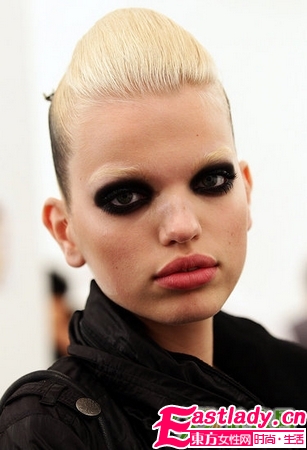 米蘭時(shí)裝周26個(gè)大牌精彩妝容