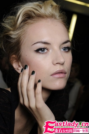 米蘭時(shí)裝周26個(gè)大牌精彩妝容