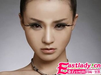 學(xué)會(huì)化妝的15個(gè)小竅門(mén)