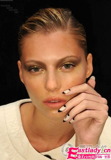 10款美甲全方案 指尖的時(shí)尚誘惑