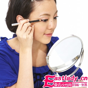 怎么畫眼線改變眼角下垂