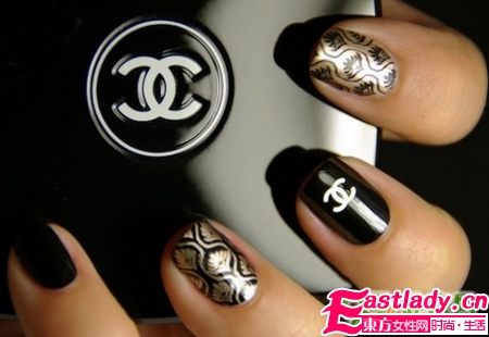 香奈兒品牌靈感的美甲圖