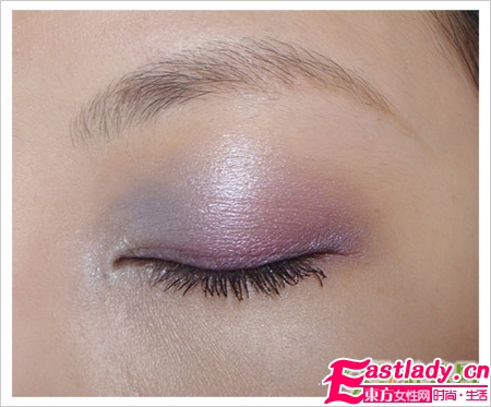粉紫浪漫眼妝畫法步驟