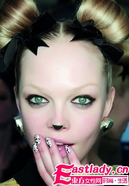 野性的動(dòng)物妝容 不一樣的你