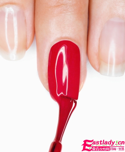 指甲護(hù)理 5招解決指甲泛黃