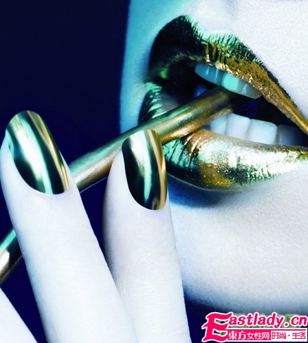 9款炫酷美甲貼紙 讓你輕松從細