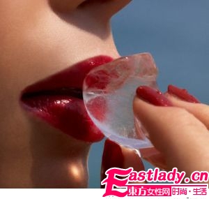 4步驟畫(huà)出不俗氣的紅唇妝