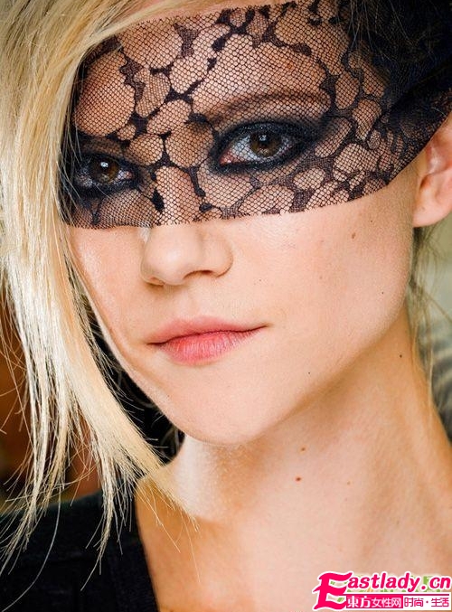 香奈兒秋冬系列妝容賞析