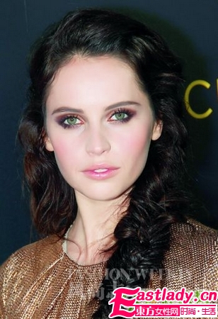 女星演繹今冬15款大地色眼妝