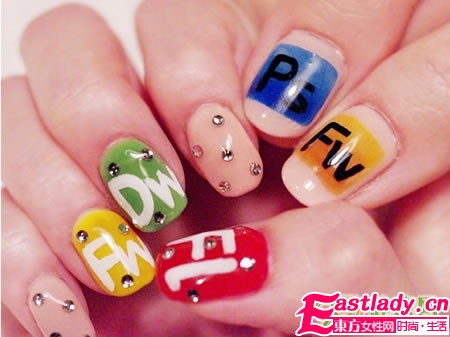 創(chuàng)意彩色字母美甲
