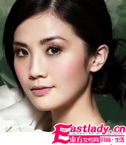 打造淑女妝容只需4步