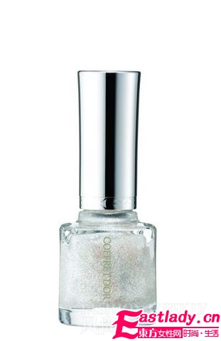 10.1出游DIY一款浪漫藍(lán)月亮美甲吧