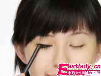 教你如何畫雙眼皮眼線