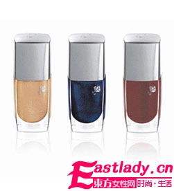 10.1出游DIY一款浪漫藍(lán)月亮美甲吧