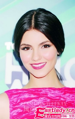 女星演繹今冬15款大地色眼妝