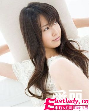 臉黑如何化妝才會(huì)變白