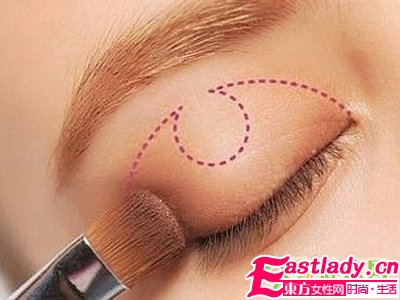 簡單6步眼妝畫法 讓你瞬間變身混血美人