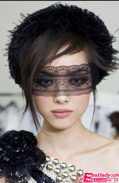 香奈兒秋冬系列妝容賞析